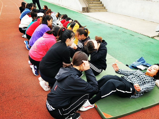 【完满班级】舞动青春 展示风采——淬炼商学院十月完满班级主题活动（三十）