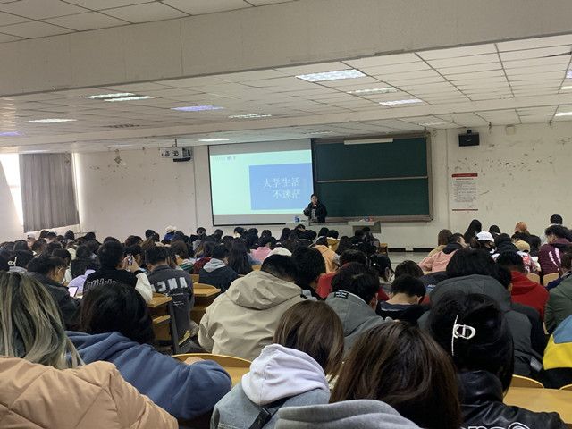 【辅导员说完满】大学生活不迷茫——艺术传媒学院21级辅导员说完满