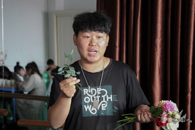 【缤纷百团】指尖流淌美好 追忆童年经典