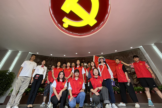 【三下乡】不忘屈辱史事 牢记初心使命 ——大数据学院、信息工程学院乡村振兴实践团