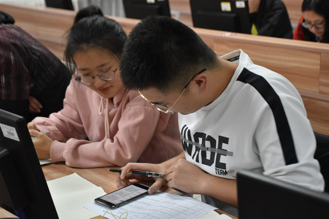 大数据学院、信息工程学院开展第十届学生会干事培训会