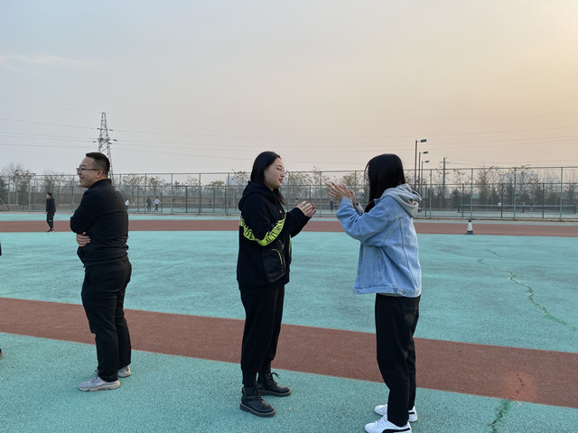 【完满班级】竞争求发展 合作路更宽——淬炼商学院营销1901班、行管2003班完满班级活动