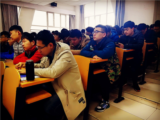 【辅导员说完满】完满不难坚持实践 用心体验春暖花开——机电工程系2016级举办辅导员说完满活动