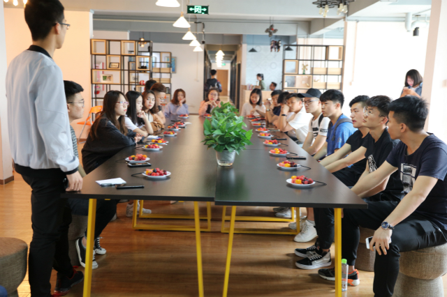 学生会主席沙龙第54期:梦想共筑青春梦 携手完满话未来——经济与管理学院“有梦就去追”主席沙龙