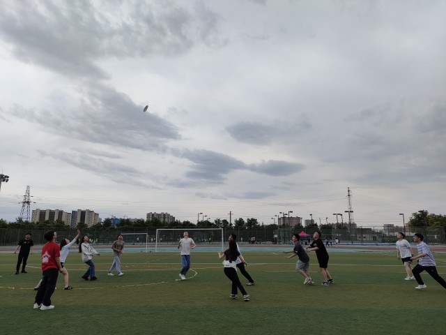【完满团支部】鸣奏青春旋律 抒写健身乐章——淬炼·国际商学院营销2203班完满团支部活动