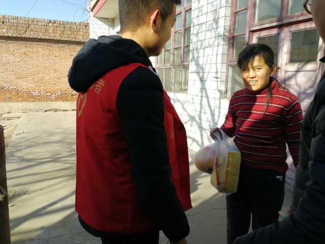 【完满班级】益行暖人心 温情递万家——环科系资环1601班举办暖心之行完满班级活动