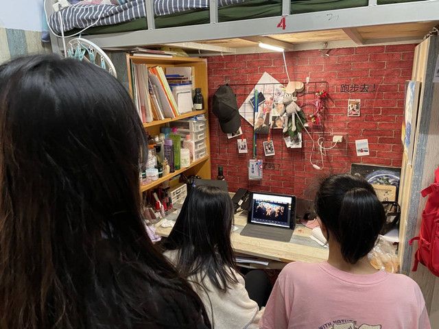 【完满班级】缅怀先烈 展望未来 ——环设1802班举办线上观影活动