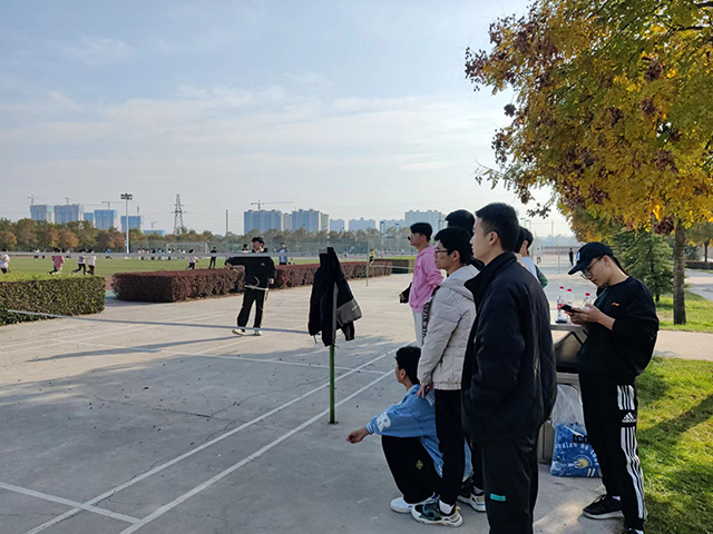 【完满班级】羽球会友 羽爱同行——智能工程学院机器人2101班完满班级活动