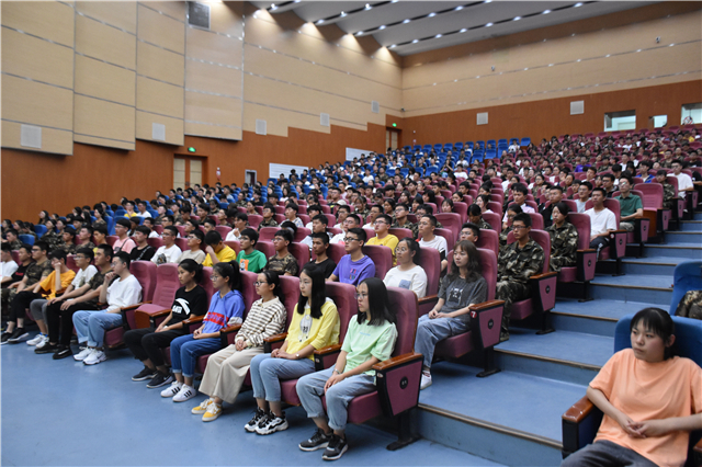 开始的开始 在信院相遇——大数据学院、信息工程学院2019级新生见面会