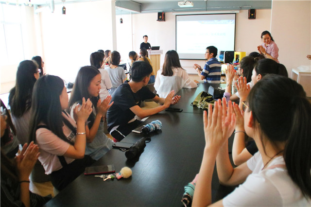 引领时代潮流的3D打印技术——智能工程学院工设1601班完满班级活动暨“3D生活 ‘智’在未来”讲座