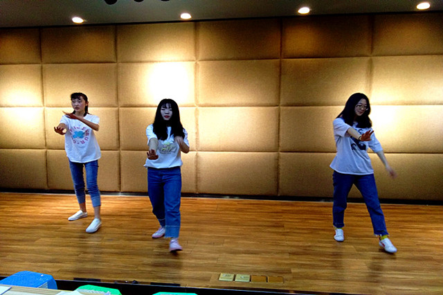 【完满班级】青春不朽 戏看人生繁华——经济与管理学院四月完满班级活动纪实（四）