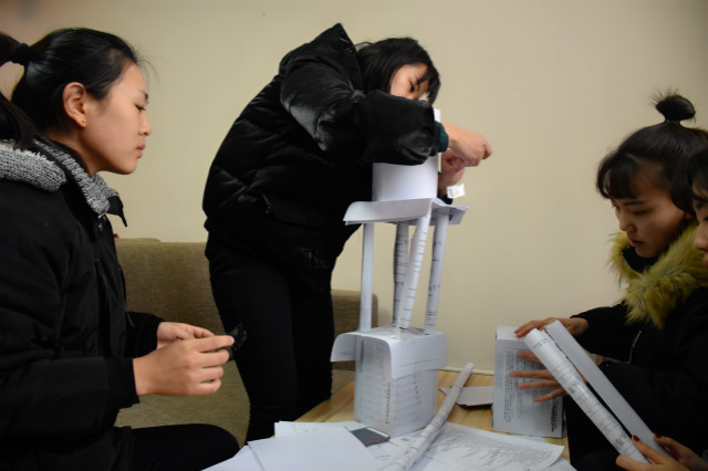 【完满班级】纸的温度 家的构成——经济管理系国贸1603班举办完满班级活动