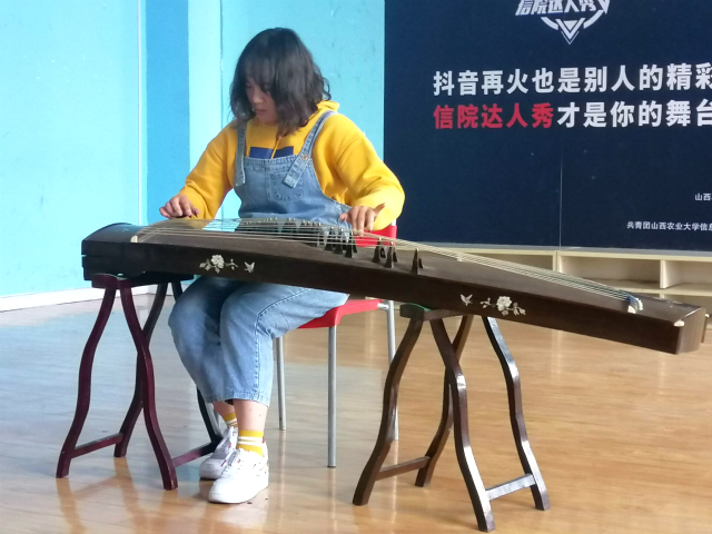 【达人秀】第六届“我最闪亮”信院达人秀海选成功举办
