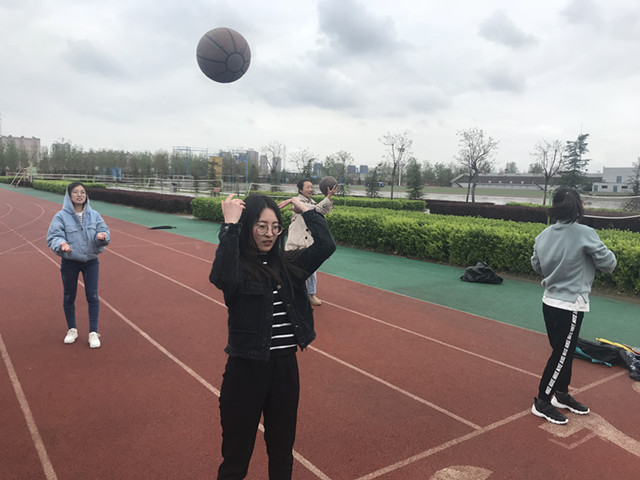 【完满班级】活力四射 动感青春——淬炼商学院四月完满班级主题活动（四）