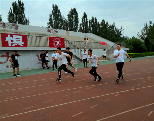 【完满班级】炫彩青春 像夏花一样绚烂——经济与管理学院六月完满班级活动纪实(六)