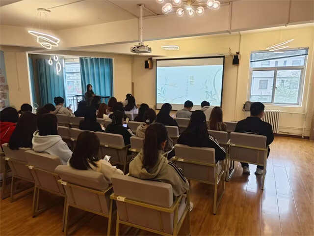 花韵心语——探索插花艺术的奥秘主题讲座