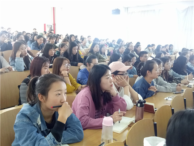 【辅导员说完满】大三 选A还是选B——淬炼商学院“辅导员说完满”专题活动（五）