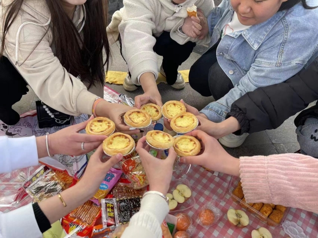 与春相约 花期不误——商务英语学院四月上旬完满团支部活动集锦