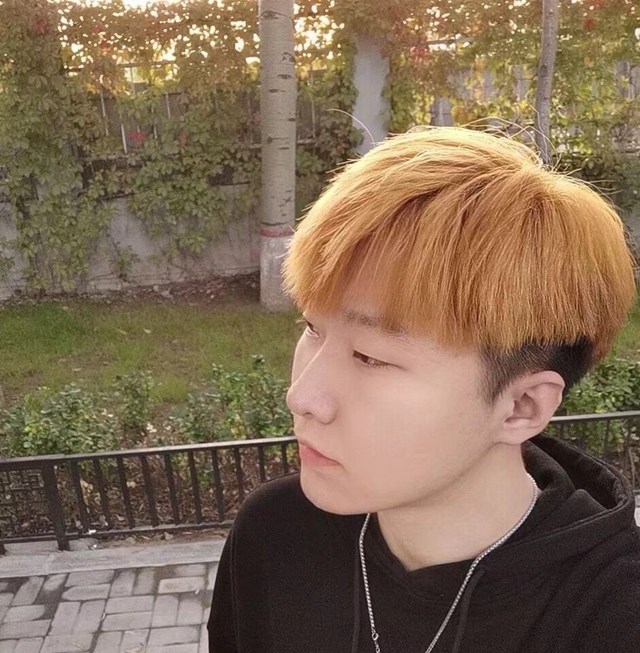 【达人秀】第八届“我最闪亮”信院达人秀十强专访:歌唱吧!达人