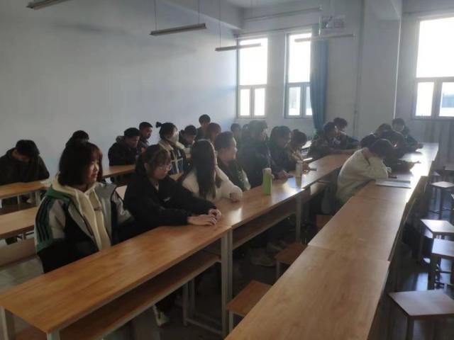 【完满班级】赏析经典电影 品味艺术人生——大数据学院、信息工程学院计科2102班完满班级活动