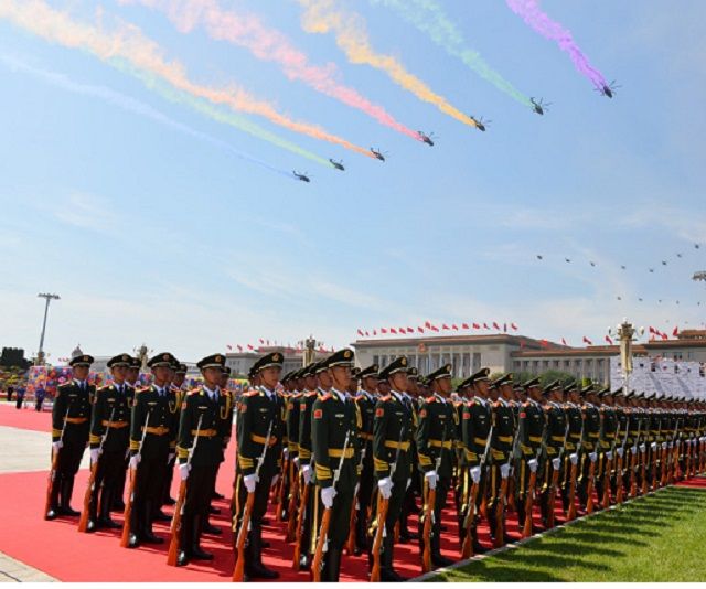 【完满班级】诗情画意情颂祖国——园艺1701班开国大典纪录片观影活动