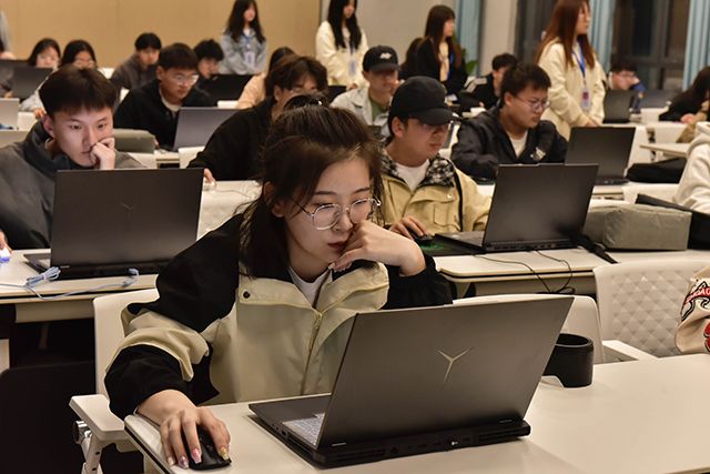 运筹帷幄之中 决胜千里之外——艺术传媒学院“艺路领先”之第二届办公达人挑战赛复赛