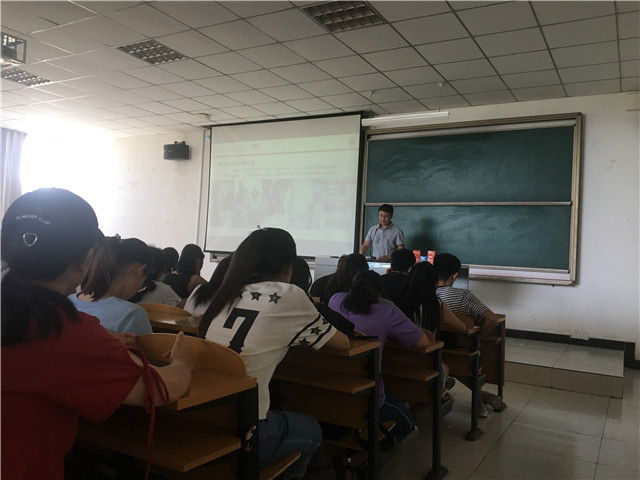 【辅导员说完满】你所不知道的理财文化节——淬炼商学院“辅导员说完满”主题活动(十)