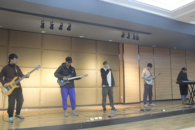 第25期信院节奏·自由音乐日活动 带你走进音乐的世界