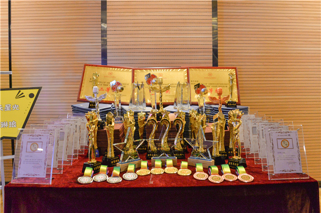 【青马工程】点亮青春圣火 筑梦“青马”旅程——第十二期“青马工程”完满教育学生骨干培养计划知行班结业典礼圆满落幕