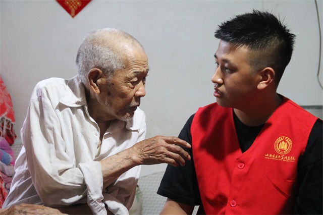 【三下乡】年少不复 勇士犹存——智能工程学院“机时予”慰问抗战老兵