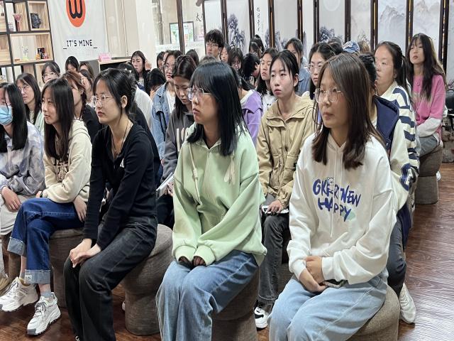 学长计划第1079期:畅游空天寰宇 逐梦星辰大海——商务英语学院第162期“学长计划”之完满星语—品文学之美 悟科幻之撼