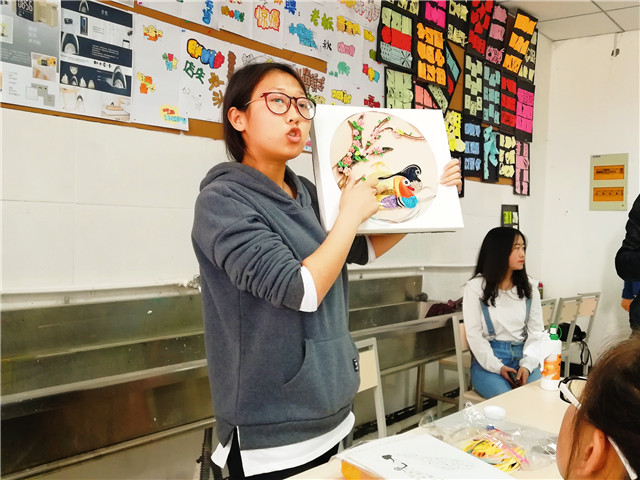 梦在指尖跳跃 美在悄然来临——机电工程系第二届创意文化节之“指尖纸艺 妙衍生花”