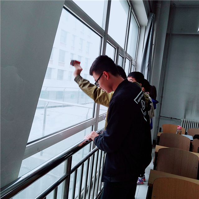 【完满班级】追梦的我们 用行动还一个书香氛围——淬炼商学院“体”味青春主题活动（十九）