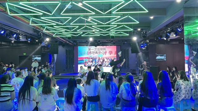 【辅导员说完满】为心灵解压 为成长赋能——艺术传媒学院2022级辅导员说完满活动