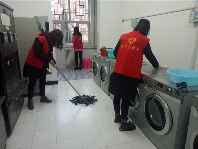 【完满班级】繁星万点 不及你善行半分——淬炼商学院举办“善”行青春主题活动（四十七）