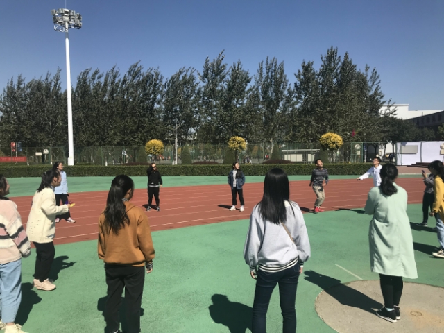 【完满班级】青春无极限 燃烧青春激情——外国语言文学系10月完满班级活动