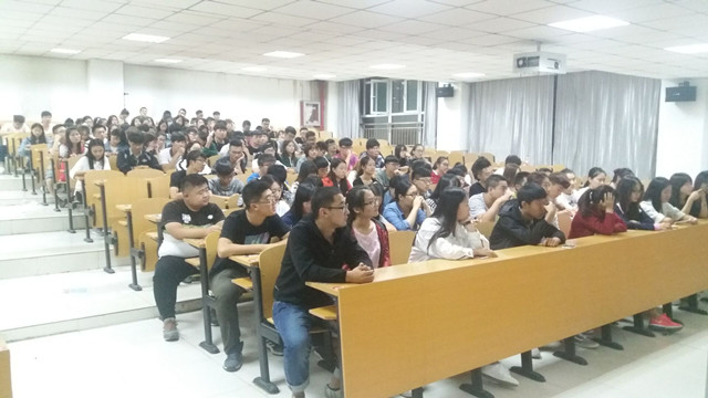 【辅导员说完满】工商与公共管理系“辅导员说完满”系列一