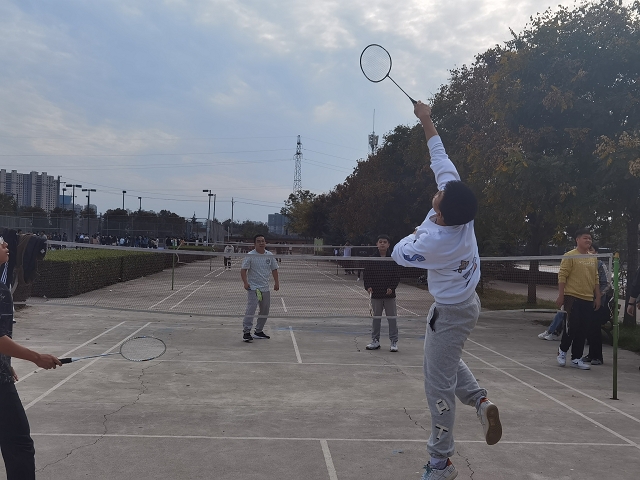 【完满班级】激情绽放 “羽”乐共享——智能工程学院机制2205班完满班级活动