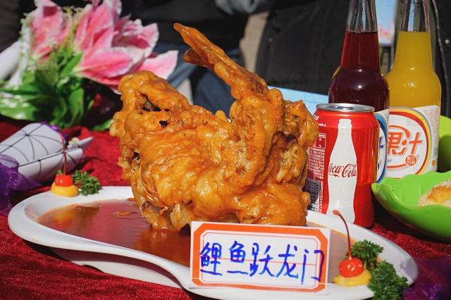 【社团快讯】美食欲催味蕾 佳肴撼动舌尖——环科系举办第二届“食全食美”烘培嘉年华美食沙龙活动