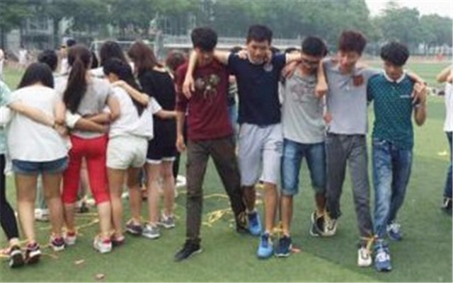 【完满班级】丰富大学生活 弘扬社团精神——大数据学院、信息工程学院计科1501班举办6月完满班级活动（三）