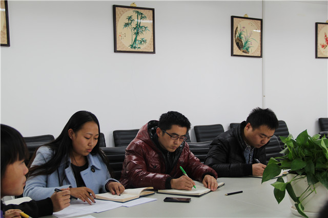 【信院力量】院团委召开学生干部期中工作座谈会