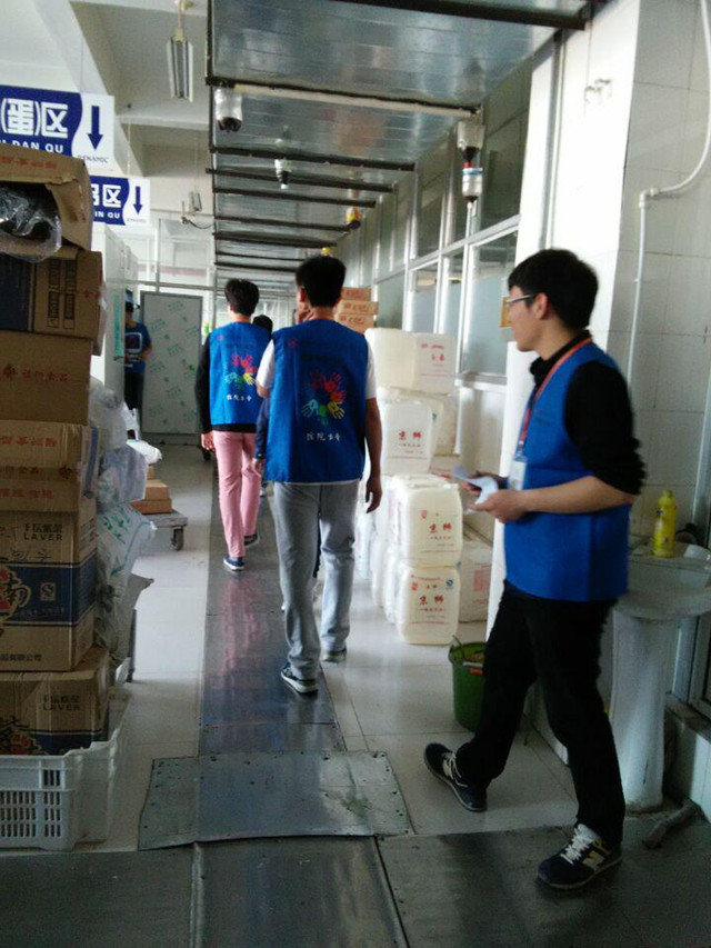 【信院力量】院学生会生活部坚持开展学生食品安全卫生督查
