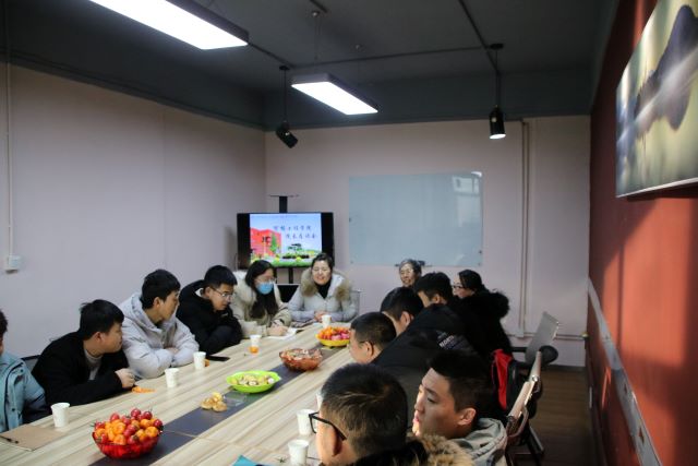 展望未来 坚定理想信念——智能工程学院院长座谈会