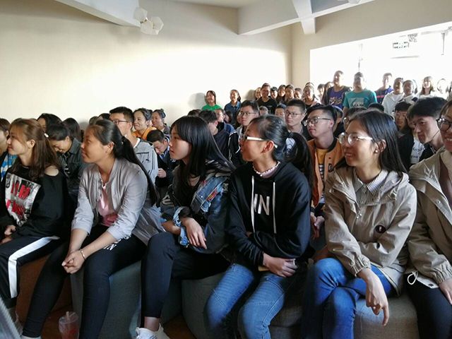 【音乐节】大学生艺术团举办音乐节系列观影活动
