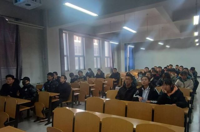 学长计划第821期:期末复习 我们不慌——智能工程学院第一百一十二期学长计划之“携手期末 笔扫千军”