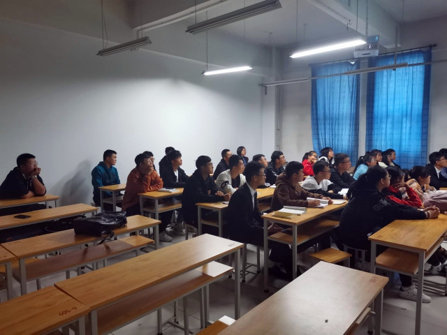 【完满班级】追忆峥嵘岁月 传承红色精神——经济与管理学院经管1903班完满班级活动