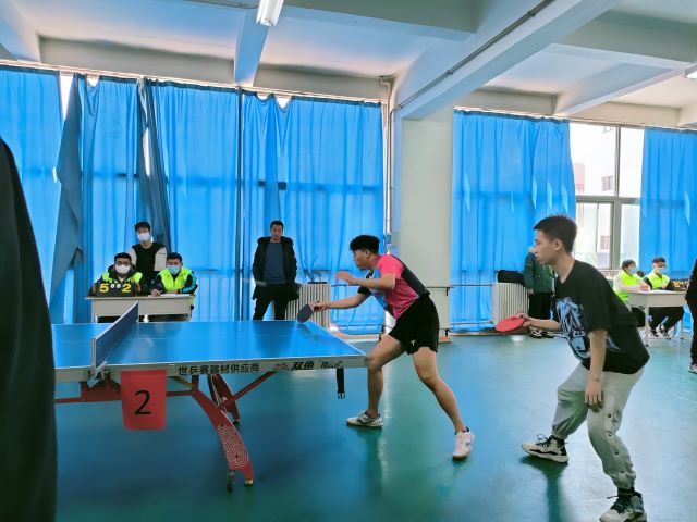 爱“乒”才会赢 ——第十二届“阳光杯”乒乓球联赛