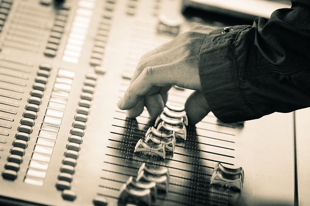 【音乐节·无边】无边的红色摇滚之路——“2017 无边”第五届校园摇滚音乐节