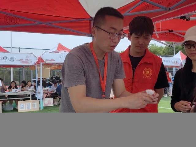 聆听非遗故事 焕发古艺新彩——艺术传媒学院“拾遗记”非遗传承在行动