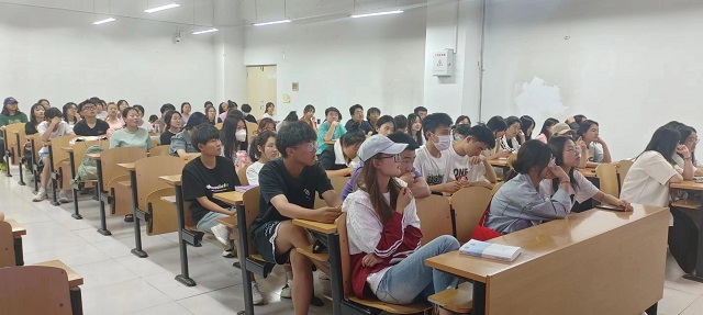 【辅导员说完满】做自己的时间管理者——经济与管理学院2022级辅导员说完满活动